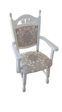 Деревянный стул с подлокотниками "Бреда" с высокой спинкой, мягким сиденьем и обивкой