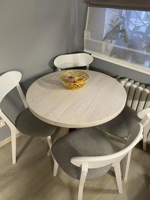 Деревянный стул на кухню из ясеня с лаковым покрытием, спинкой и мягкой сидушкой "Иску Н" Пирти/ ткань Дейзи 88